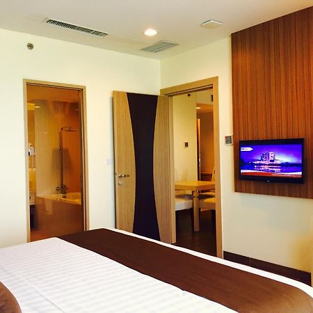 BW Suite Belitung Tanjung Pandan Exterior photo