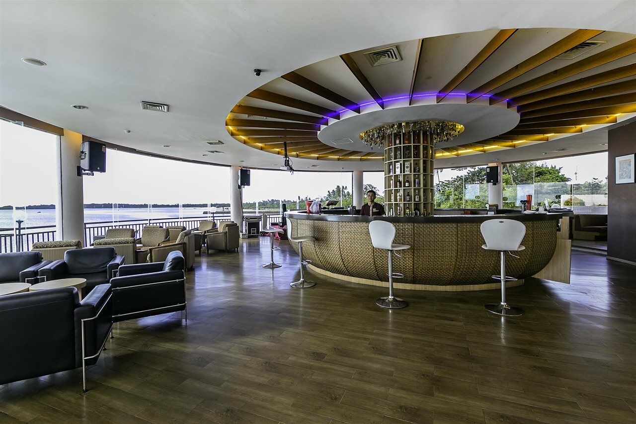 BW Suite Belitung Tanjung Pandan Exterior photo
